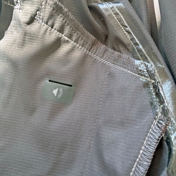 Elevate Launchplay soft-shell lightweight weatherproof women's  jacket w/ hood - Picture 8 of 11